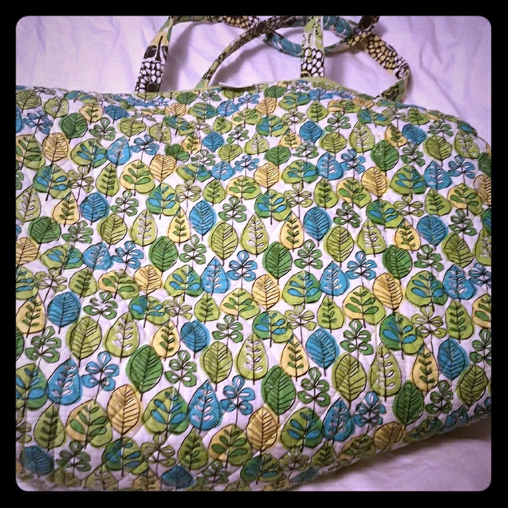 Vera Bradley limes up duffle